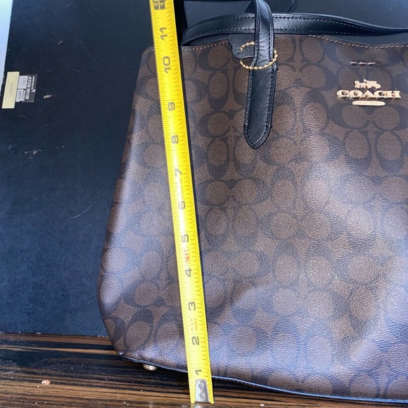 COACH brand leather brown tote bag with COACH signature logo 16 x 12 inches - Picture 15 of 15